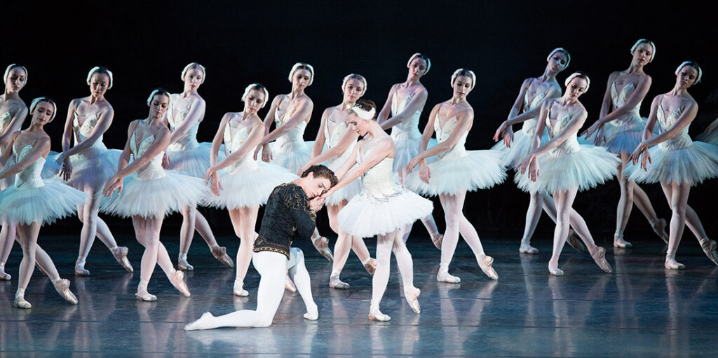 Ballet Arizona’s Swan Lake, choreography by Ib Andersen. Photo by Alexander Iziliaev.