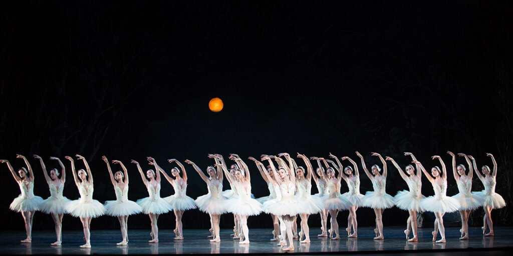 Ballet Arizona’s Swan Lake, choreography by Ib Andersen. Photo by Alexander Iziliaev.