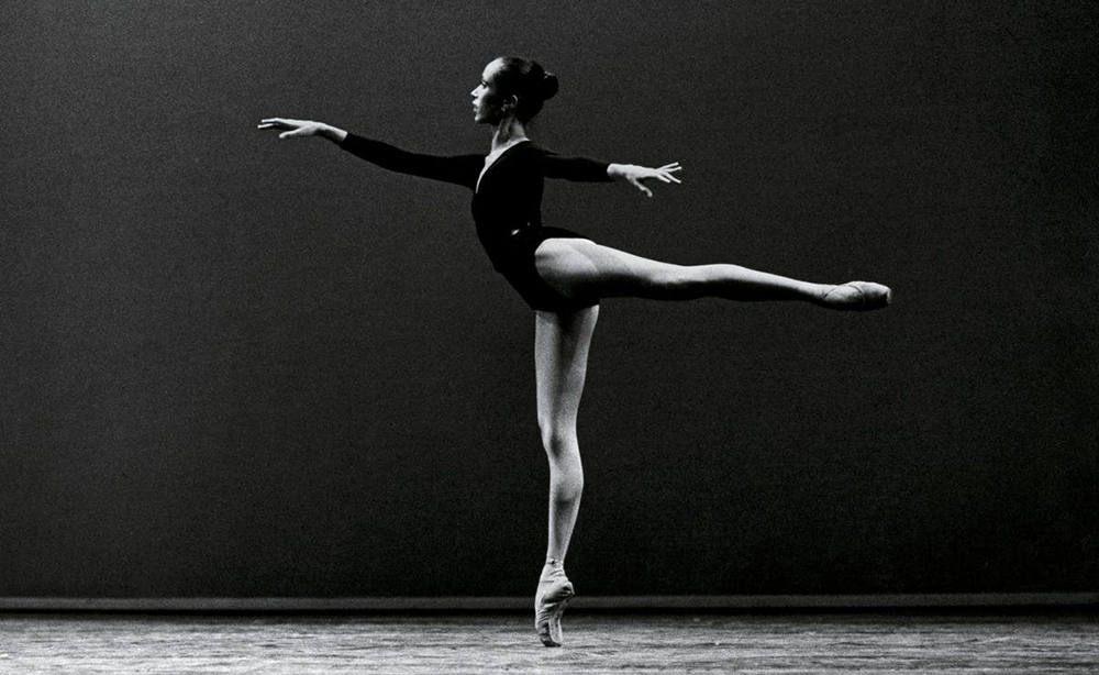 Virginia Johnson performing in George Balanchine's "Agon" in 1974. © The George Balanchine Trust.